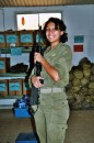 Rose et un M16 * 512 x 768 * (117KB)